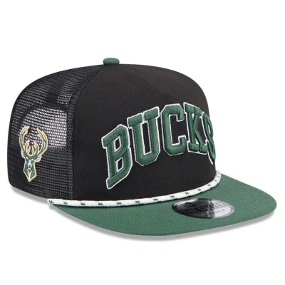 New Era Men's Black/hunter Green Milwaukee Bucks Throwback Team Arch Golfer Snapback Hat In Black Hunt
