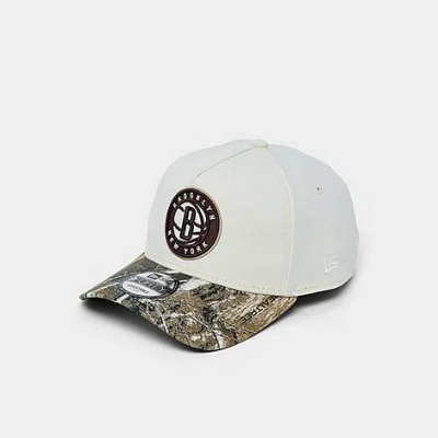New Era Brooklyn Nets Nba 9forty Snapback Hat In White