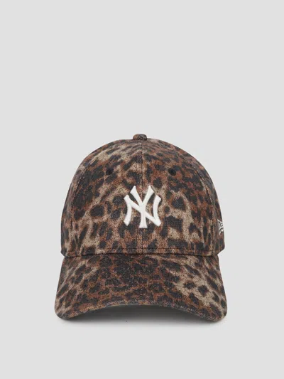 New Era Cosy Leopard 9forty Cap In Med Brown