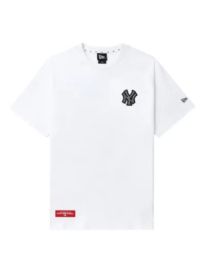 New Era Embellished-logo T-shirt In White