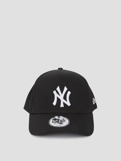 New Era Essential Fashion Eframe Cap In Blkwhi