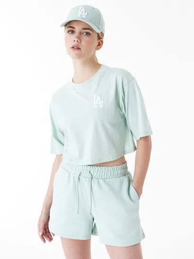 New Era La Dodgers Mlb Lifestyle Crop T-shirt In Green