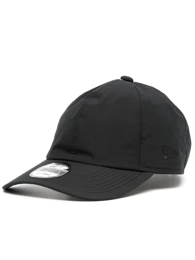 New Era Lightweight Logo Cap In Schwarz