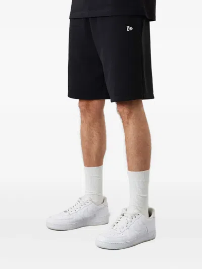 NEW ERA LOGO-DETAIL SHORTS