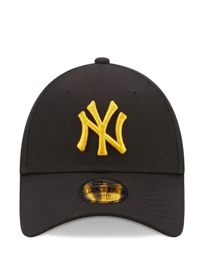 New Era Logo-embroidered Curved-peak Baseball Cap In Black