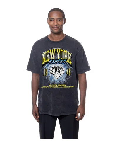 New Era Men's Black New York Knicks Lifestyle Capsule Lightning Round Mineral Wash T-shirt