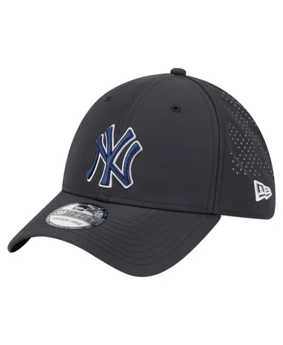 New Era Men's Black New York Yankees Night 39thirty Flex Hat