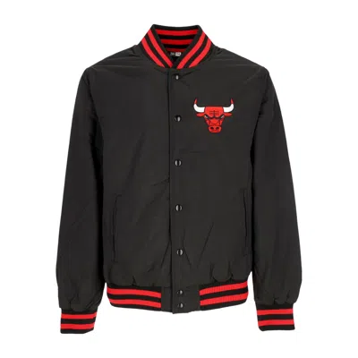 NEW ERA MEN'S BOMBER JACKET NBA SCRIPT BOMBER JACKET CHIBUL BLACK/FRONT DOOR RED