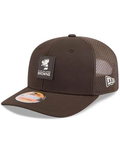 New Era Men's Brown Cleveland Browns 2025 Sideline Throwback 9seventy Trucker Adjustable Hat
