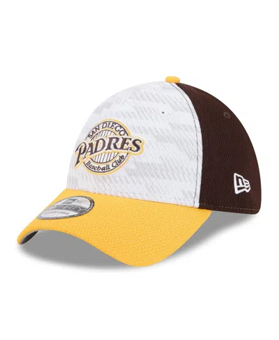 New Era Men's Brown/gold San Diego Padres 2025 Mlb Clubhouse 39thirty Flex Hat In Brown,gold