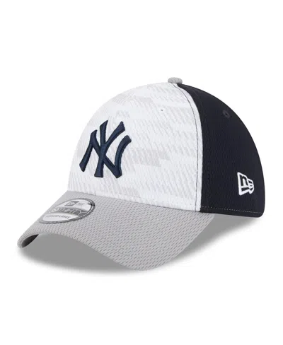 New Era Men's Navy/gray New York Yankees 2025 Mlb Clubhouse 39thirty Flex Hat In Navy,gray