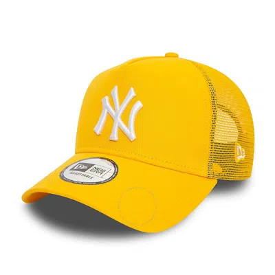 New Era Men's New York Yankees League Essentials Trucker Cap In Yellow
