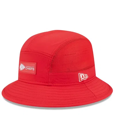 New Era Men's Red Kansas City Chiefs 2025 Sideline Bucket Hat