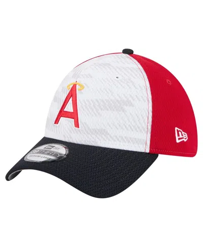New Era Men's Red/navy Los Angeles Angels 2025 Mlb Clubhouse 39thirty Flex Hat In White