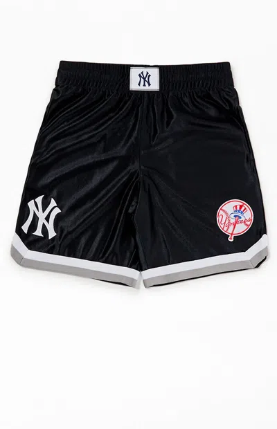 New Era Men's Yankees Sport Class Basketball Shorts In Navy