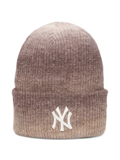 New Era New York Yankees Beanie Hat In Brown