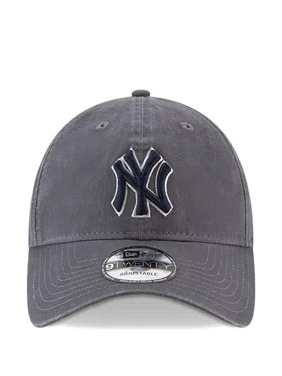 New Era New York Yankees Core Classic Logo-patch Cap In Gray
