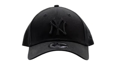 Pre-owned New Era New York Yankees League Essential Cap (ss25) In Black