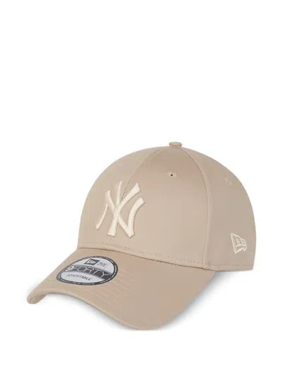 New Era New York Yankees Logo Cap In Brown