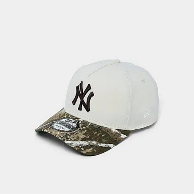 New Era New York Yankees Mlb 9forty Snapback Hat In White