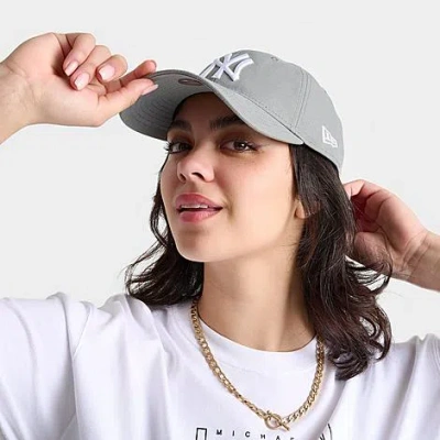 New Era New York Yankees Mlb 9twenty Strapback Hat In Gray