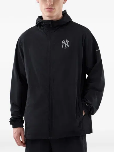 New Era New York Yankees Mlb Core Plus Windbreaker In Black