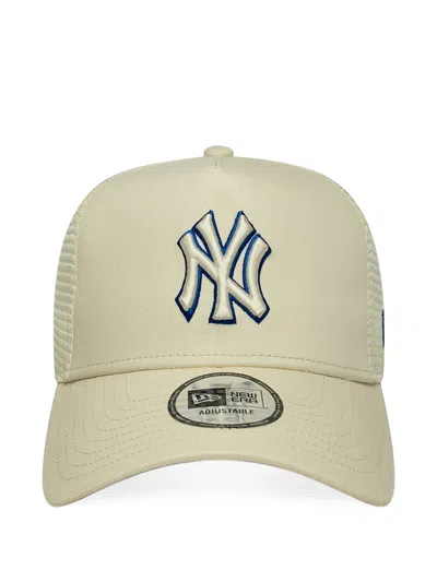 New Era New York Yankees Trucker Cap In Neutral