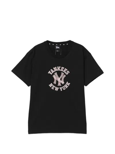 New Era 뉴욕 양키스 티셔츠 In Black