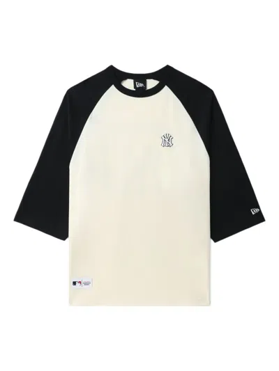 New Era Raglan-sleeve Logo-print T-shirt In Neutral