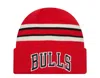 New Era Retro Cuff Knit Chicago Bulls Beanie 60487289 In Red
