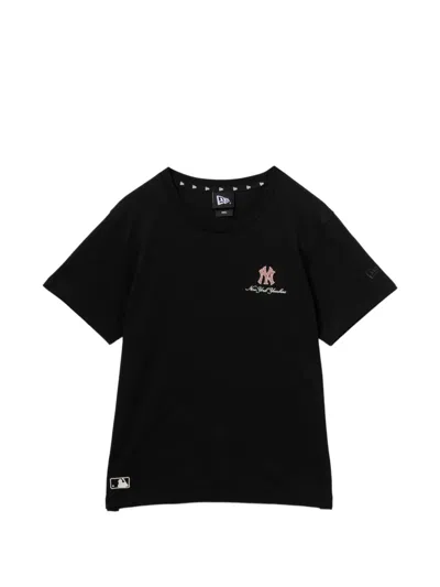 New Era Short-sleeves T-shirt In Black
