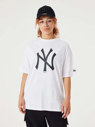 New Era Logo-graphic Printed T-shirt In White