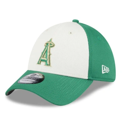 New Era Men's  White, Green Los Angeles Angels 2024 St. Patrick's Day 39thirty Flex Fit Hat In White,green