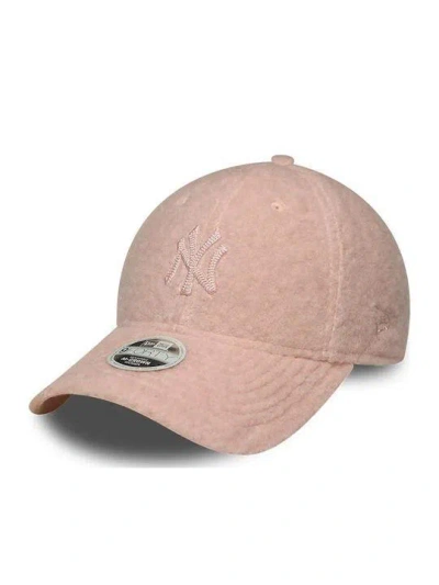 New Era Winter Borg 9forty Adjustable Cap In Pastel Pink