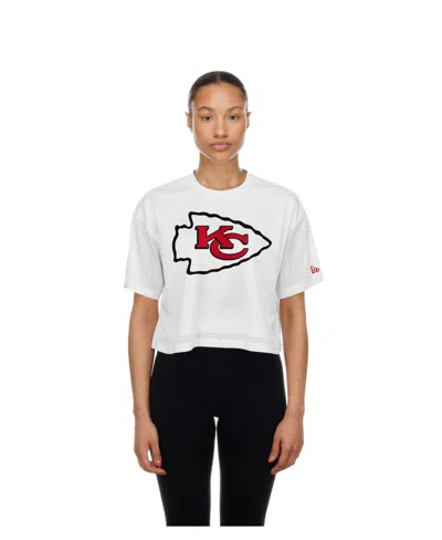 New Era Women's Kansas City Chiefs Cropped Boxy Mesh T-shirt In White