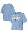 NEW ERA WOMEN'S LIGHT BLUE PHILADELPHIA PHILLIES COOPERSTOWN COLLECTION MULTIPLIER PINSTRIPE CROPPED T-SHIRT