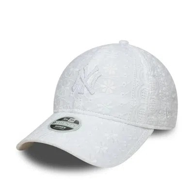 New Era Women's Mini Classic Adjustable Cap In White
