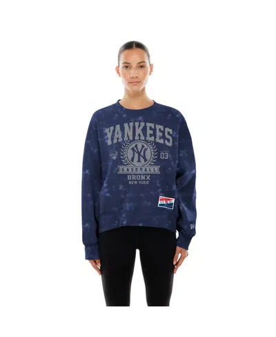 New Era Women's Navy New York Yankees Throwback Oversized Boxy Sweatshirt In Blue