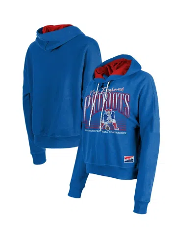New Era Women's Royal New England Patriots Throwback Boxy Pullover Hoodie In Blue
