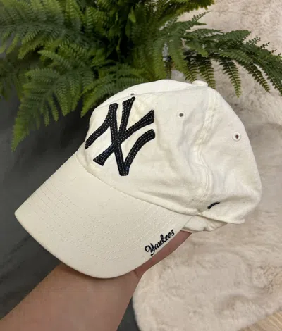Pre-owned New Era X New York Yankees 00s Vintage New Era Yankees Big Logo Hat In White