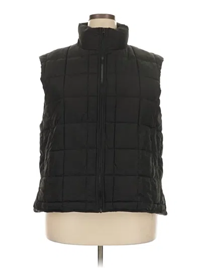 Pre-owned New In Vest In Black