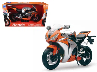 New Ray 2010 Honda Cbr 1000rr Motorcycle 1/6 Diecast Model By