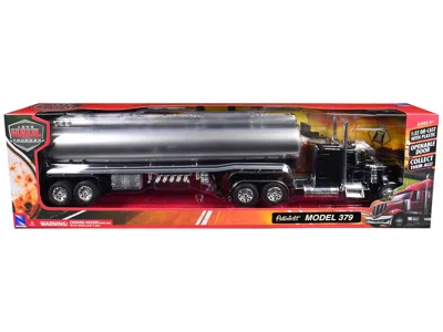 New Ray Peterbilt 379 Truck Black With Tanker Trailer Silver "long Haul Truckers" Series 1/32 Diecast Model  In Multi