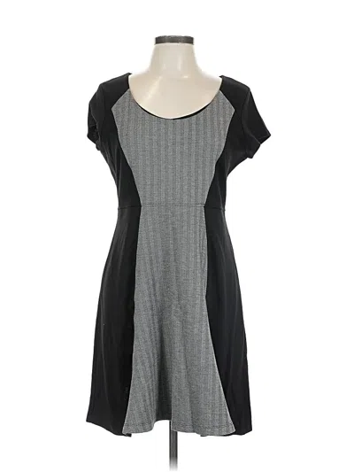 Pre-owned New York And Company Casual Dress In Gray