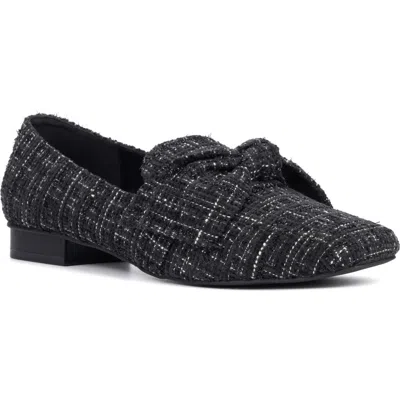 New York And Company Dominica Bow Loafer In Black/white