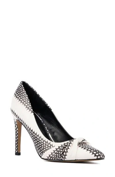 New York And Company Monique Twist Pump In Black/white Snake