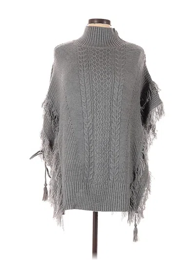 Pre-owned New York And Company Poncho In Gray