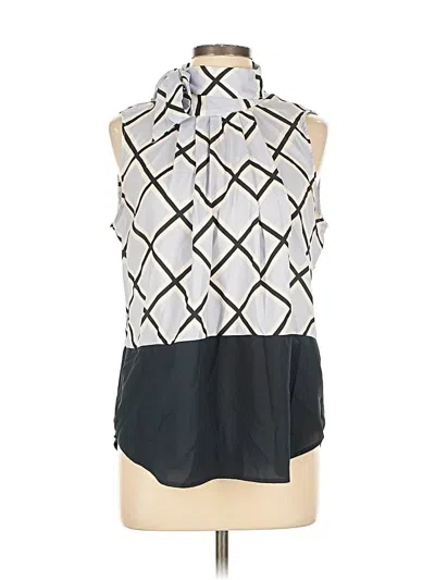 Pre-owned New York And Company Sleeveless Blouse In Silver