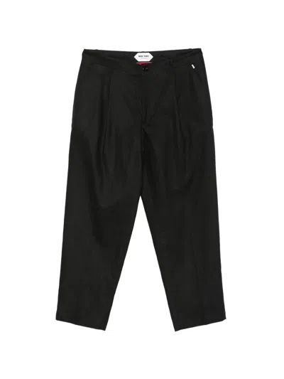 New York Resident Pleated Andrew Trousers In Black