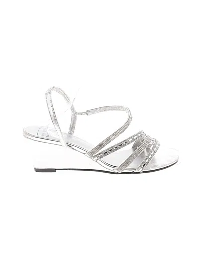 Pre-owned New York Transit Wedges In Silver